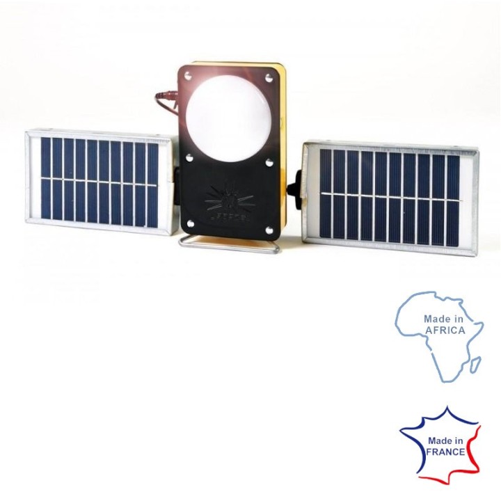 Lampe solaire Lagazel KALO 3000 en chargement